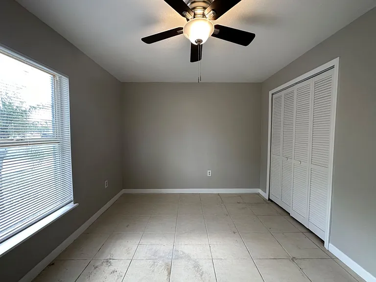 1123 Doncaster Ct — Photo 16
