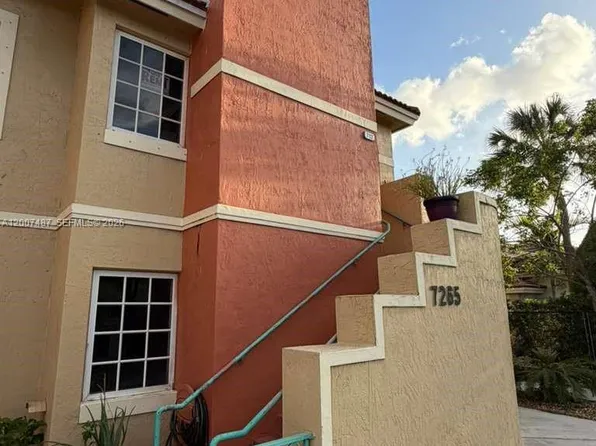 7265 NW 173rd Dr APT 712-7, Hialeah, FL 33015