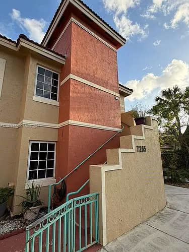 7265 NW 173rd Dr #712-7 Photo 1