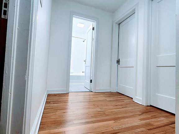 4th image of 76 Virginia Ave #1