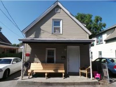 5 McLaren Ave, Nashua, NH, 03060