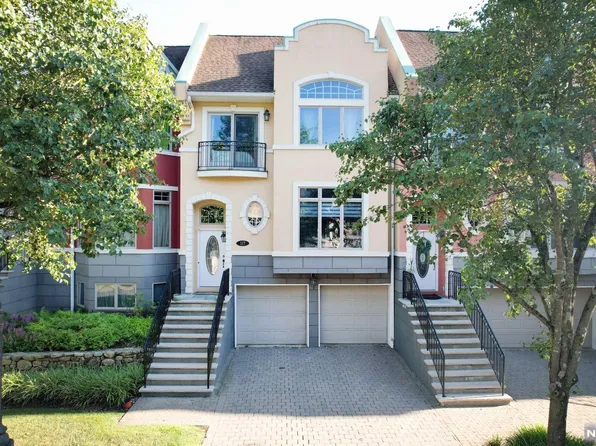 117 Winding Creek Way #117, Old Tappan, NJ 07675