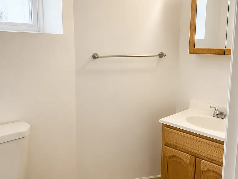 57 E Runyon St #1B — Photo 4