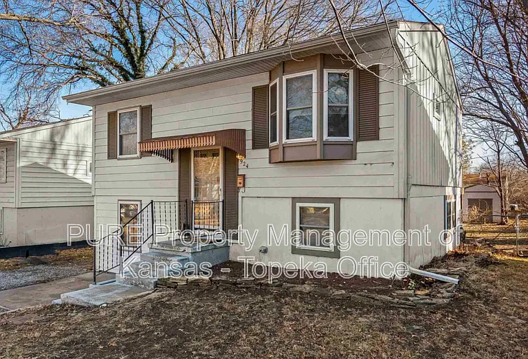 924 SW Watson Ave — Photo 21