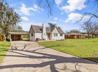 208 McAnear St, Cleburne, TX 76033