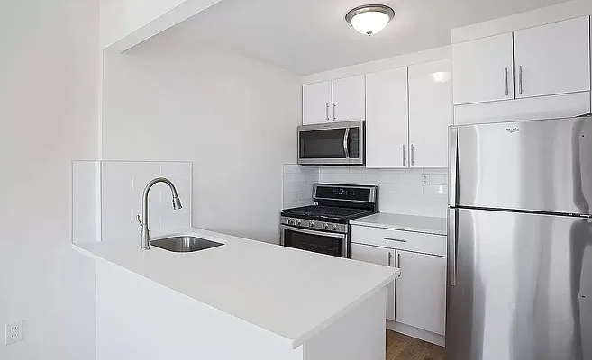 Rented by REAL New York | media 26