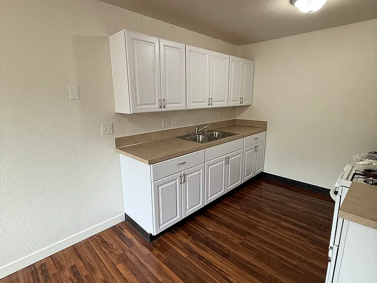 130 Leland Ave #7 — Photo 2