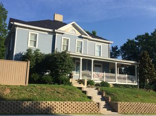 403 S 6th St, Ironton, OH 45638