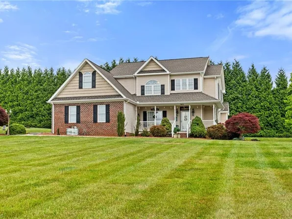 1812 Cadle Ford Rd, Mount Airy, NC 27030