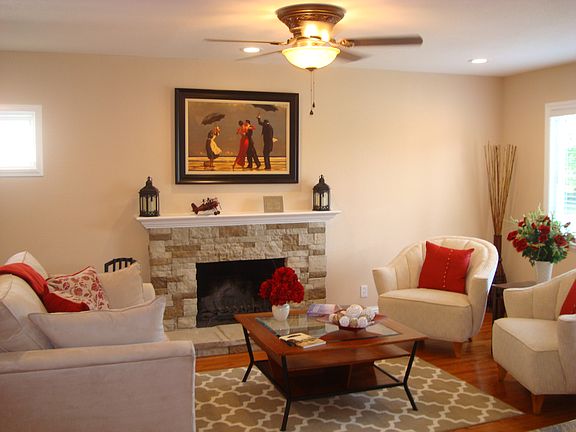 3rd image of 289 Solano Ln