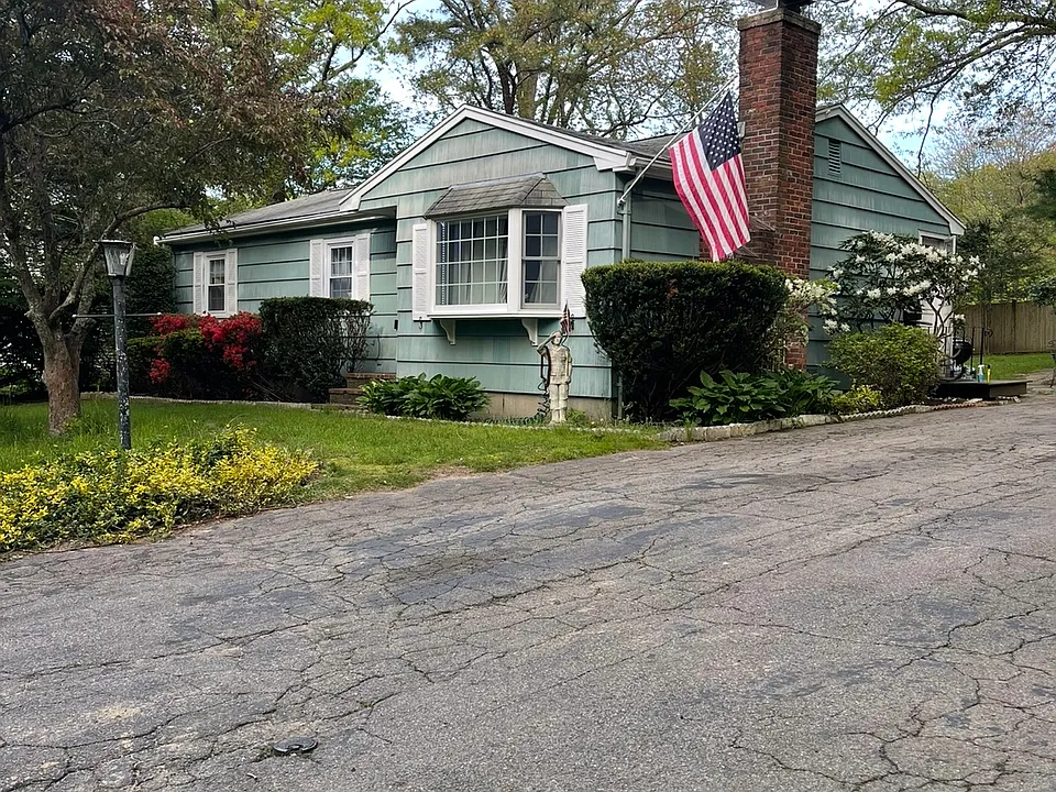 17 S Gray Ave