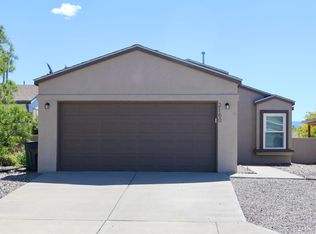 2160 High Desert Cir NE, Rio Rancho, NM 87144