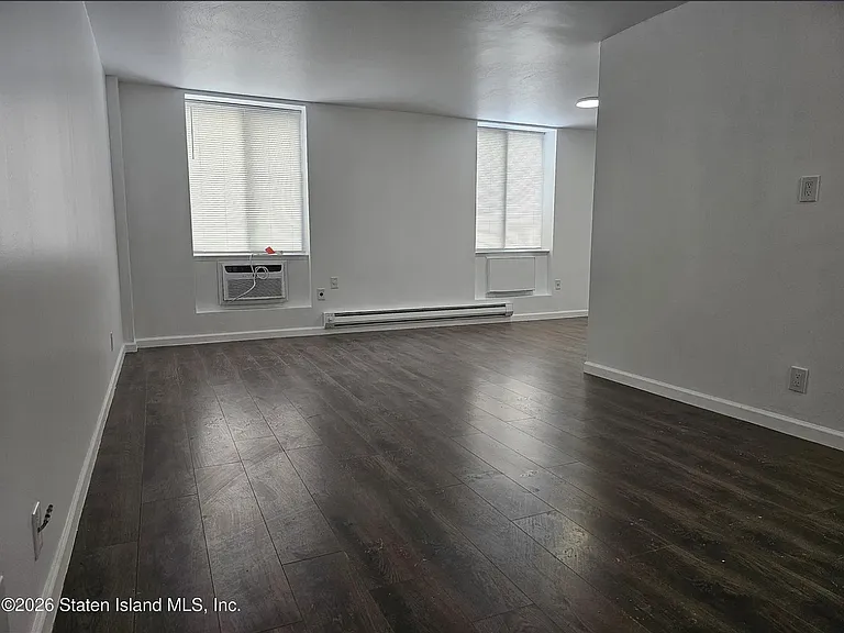 50 Belair Rd — Photo 2