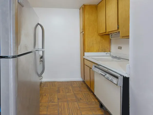 330 Third Avenue image 9 of 16