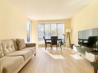 2 Commodore Dr #D273, Emeryville, CA 94608