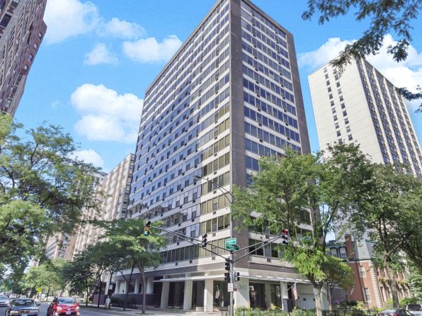 360 W Wellington Ave APT 2B