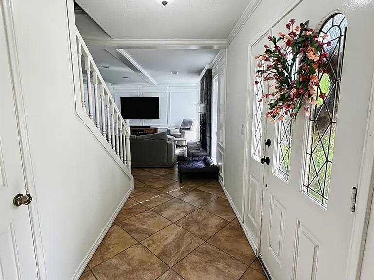 3934 Cypress Lake Dr — Photo 4
