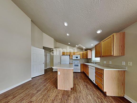 4th image of 2437 N Cider Pl