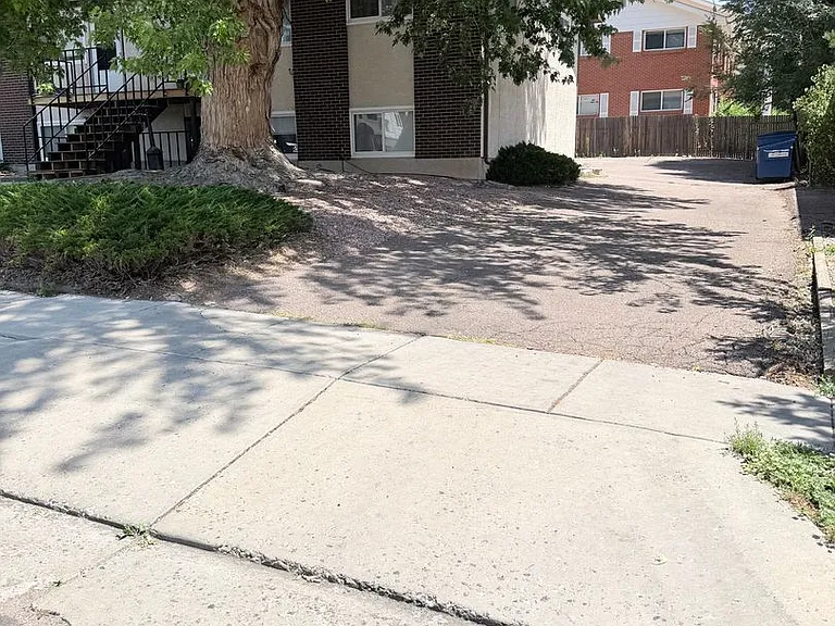 1805 Earlyview Ct — Photo 19
