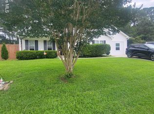 104 Willowbend Drive, Burgaw, NC 28425