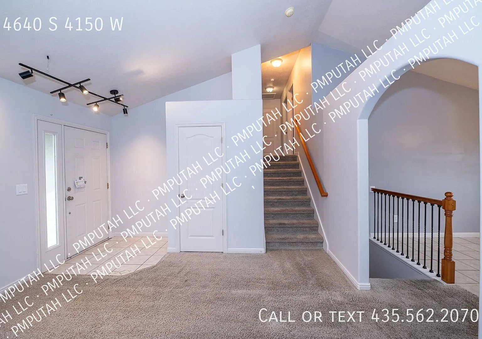 Experience Tranquil Living: Spacious 3-Bedroom Roy Home with Scenic Views, Granite Touches & Cozy... — Photo 3