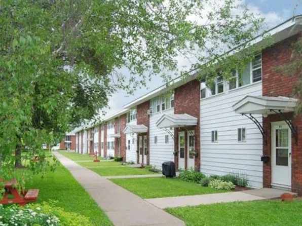 Norwich Court, 30 Midland Dr #M10, Norwich, NY 13815