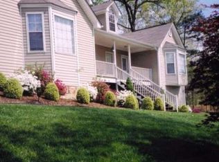 105 Hickory Ln, Ball Ground, GA 30107