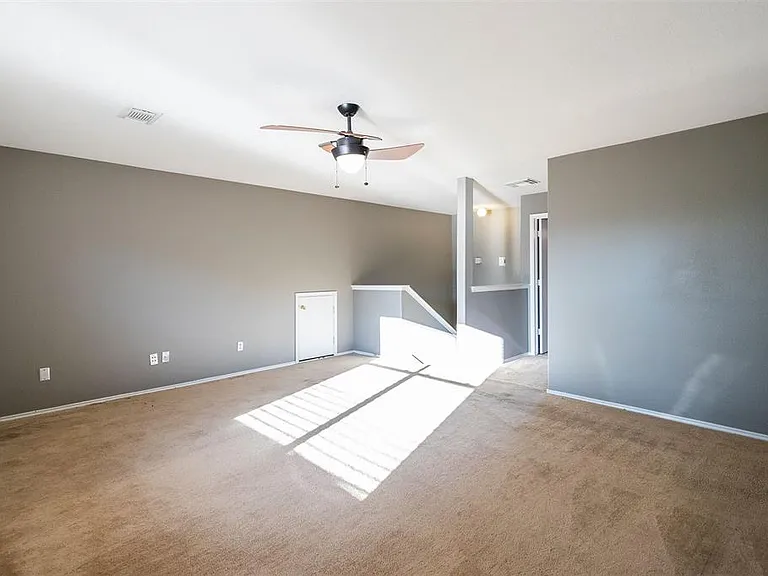 506 Salma Ct — Photo 7