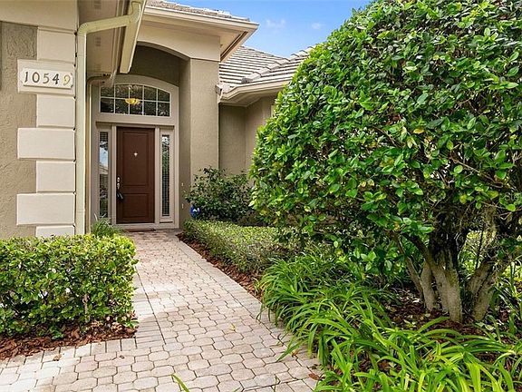 2nd image of 10549 Woodchase Cir