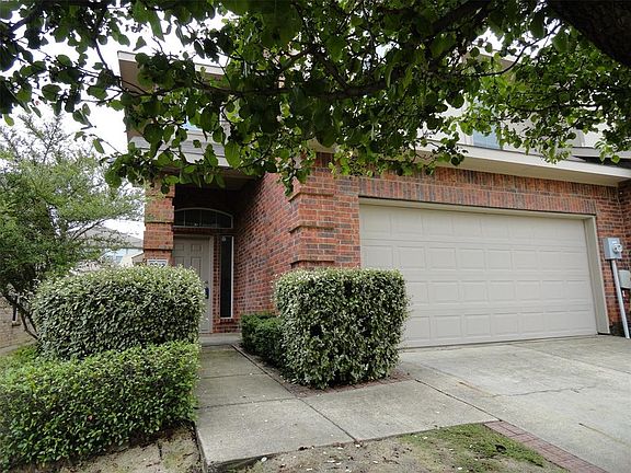 2nd image of 2212 Stonebrook Ln
