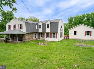2050 Upper Ridge Rd, Green Lane, PA 18054