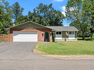 27875 Green Oaks Dr, Eugene, OR 97402