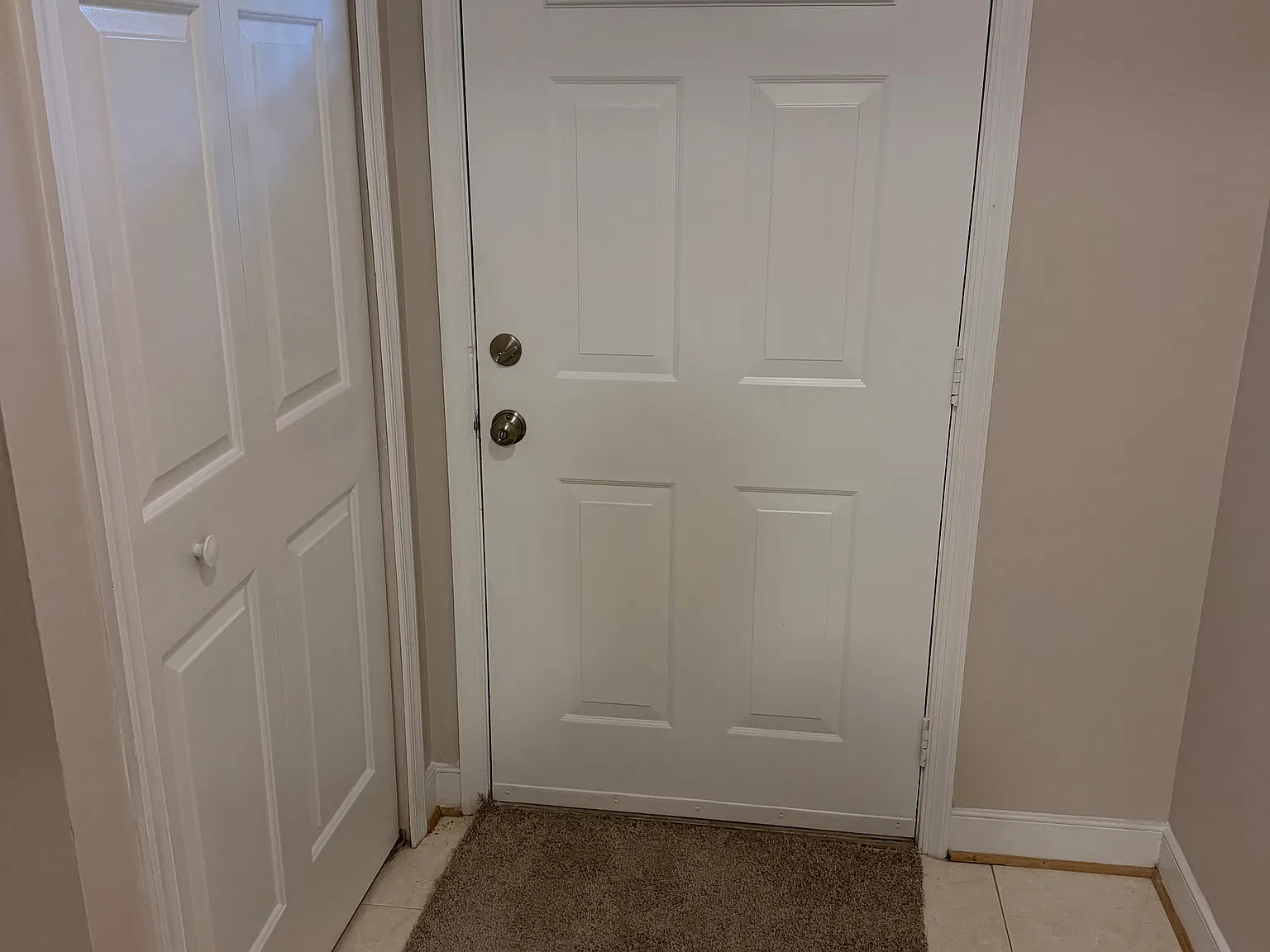 3 bed, 3.5 bath, 1742 sqft, $2,500 — Photo 4