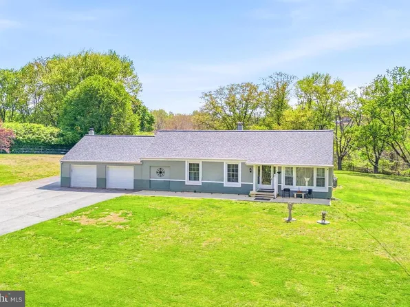 903 Old Forge Rd, Oxford, PA 19363