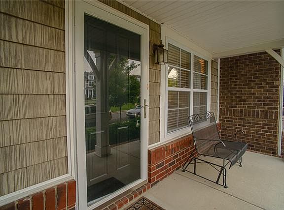 2nd image of 1228 Riverbrook Dr