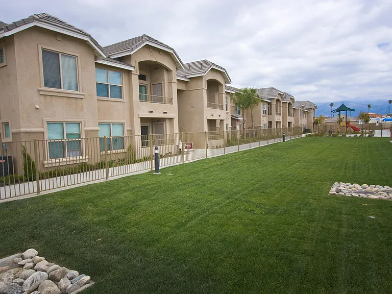 Santa Fe Apartments II — Photo 83