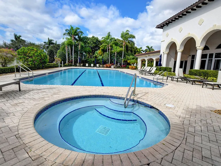 11182 Sea Grass Cir — Photo 27