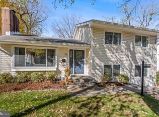 10 Goodrich Rd, Annapolis, MD 21401