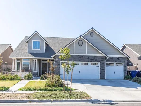 2327 W Queens Way, Hanford, CA 93230