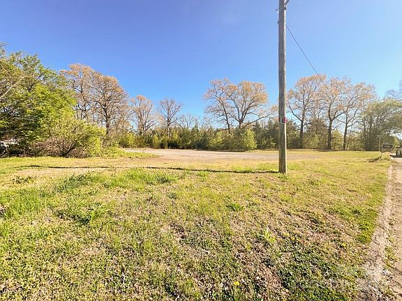 4th image of 850 Smyre Dr