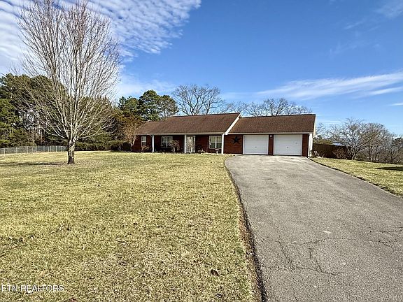2nd image of 637 Keene Cir