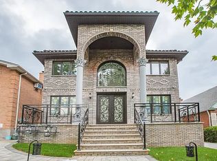 5732 157th St, Flushing, NY 11355