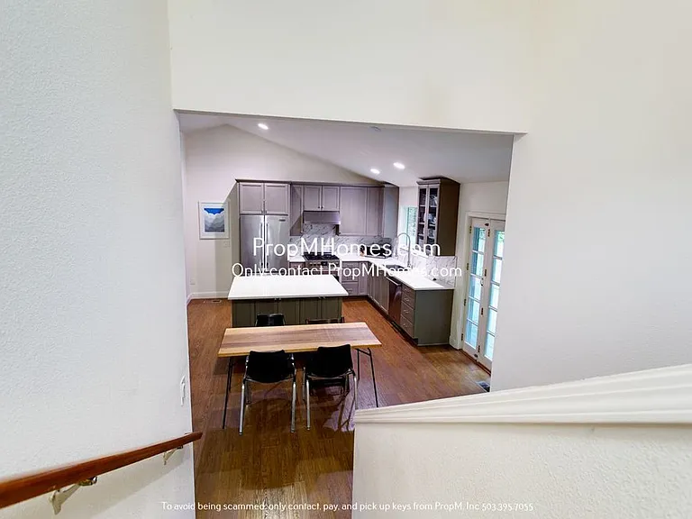605 SW Arboretum Cir — Photo 24