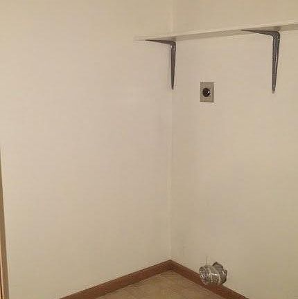 5th image of 2404 El Tivoli Dr