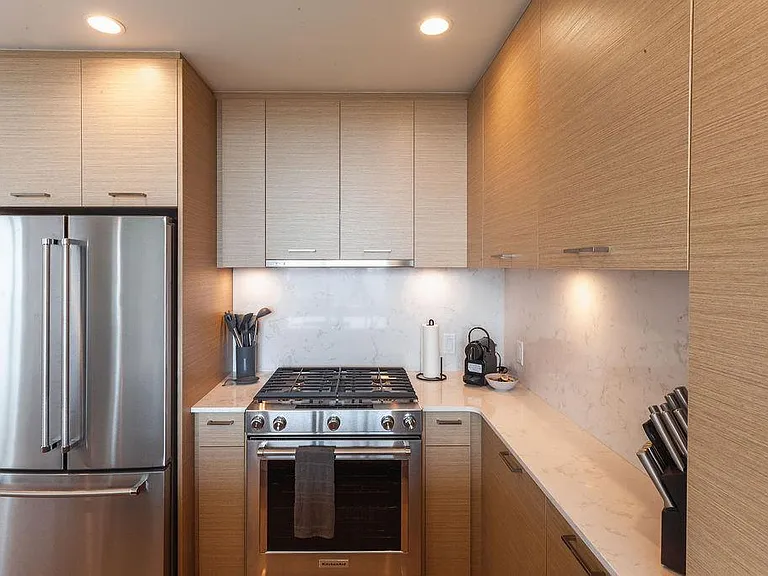 1181 Sunset Dr #1005 — Photo 31
