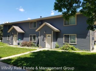 405 24th St NE APT 2, Rochester, MN 55906
