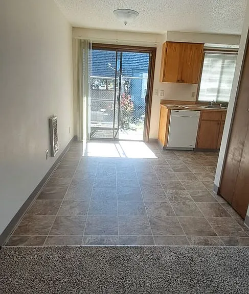 2629 SW Pickford St — Photo 2