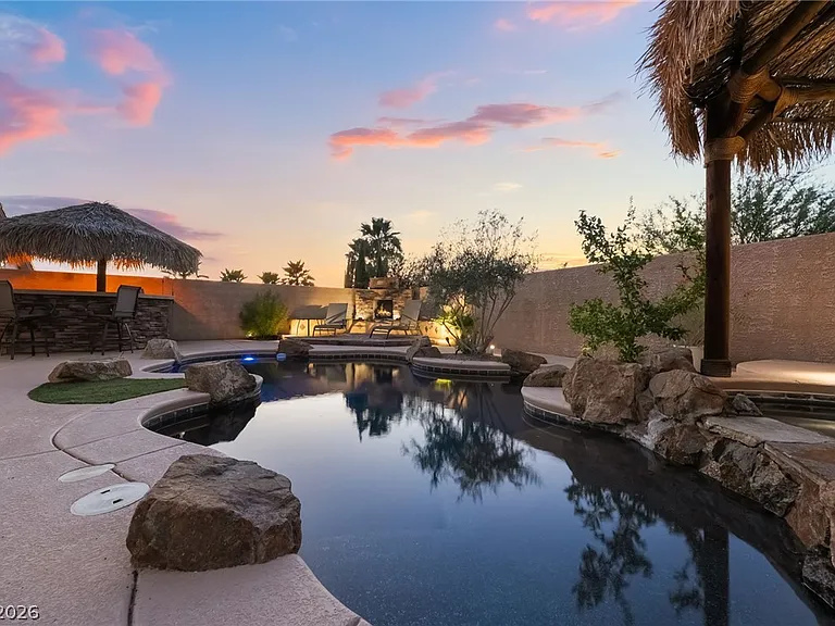 2676 Lochleven Way — Photo 34