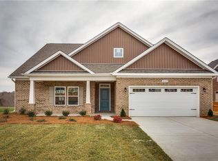 8365 Tralee Rd UNIT 27, Clemmons, NC 27012