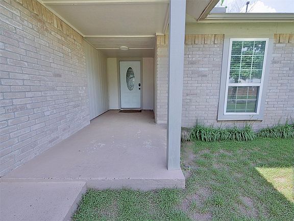 4th image of 13103 Wilde Glen Ln